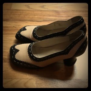 Vintage John Fluevog cream and black shoes